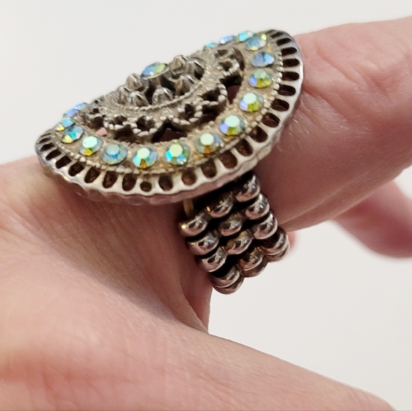 Statement Ring - Picture 4 of 12
